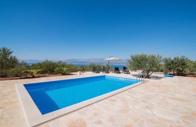 Holiday Home My Summer House - Maison de Vacances 2 Chambres avec Piscine Privée et Terrasse - (ST)