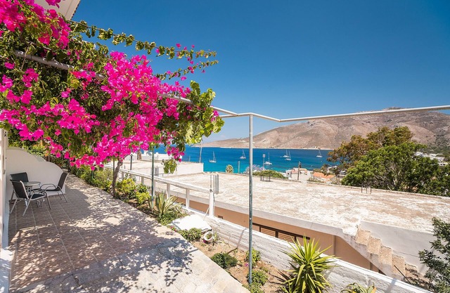 Maison de vacances 'Panorama Tilos Apt B' avec vue sur la mer, Wi-Fi et climatisation