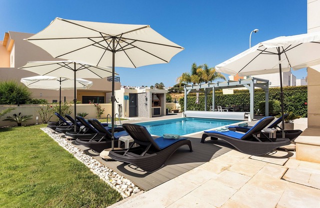 Maison de vacances 'Peva' avec piscine privée, Wi-Fi et climatisation