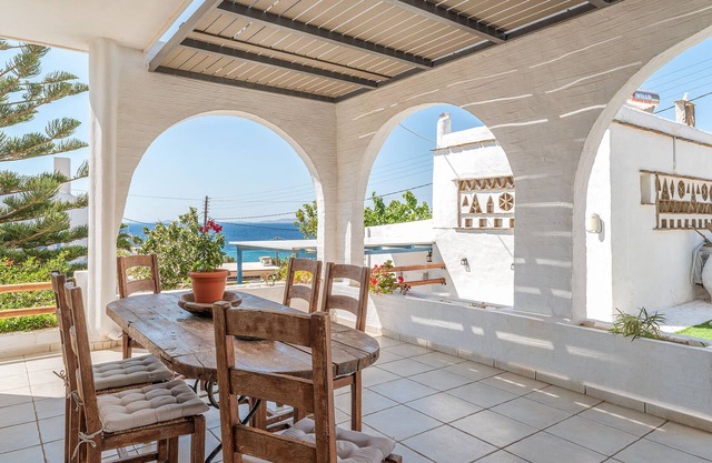 Maison de vacances 'Porto Galini Tinos Perastra 103' avec vue sur la mer, Wi-Fi et climatisation