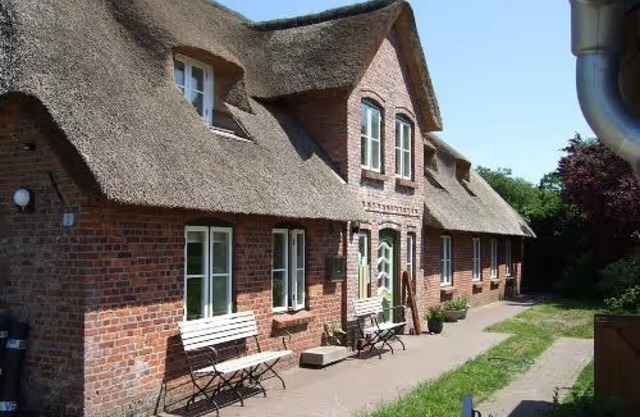 Maison de vacances 'Reetdachhaus Auf Eiderstedt' avec terrasse privée et Wi-Fi