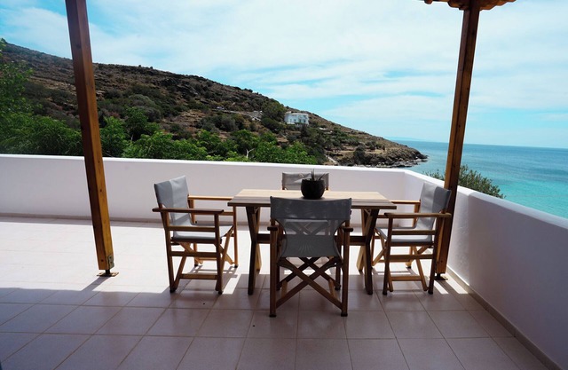 Maison de vacances 'Seaview Mastrozanne Studio 5 Andros' avec vue sur la mer, Wi-Fi et climatisation