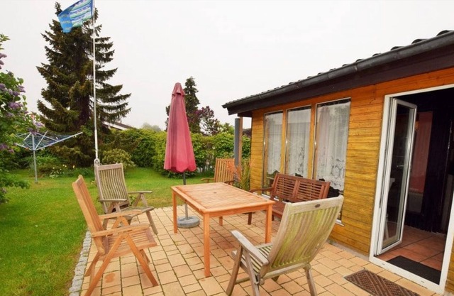 Holiday Home "Strandhaus Beatrice" with Garden, Terrace & Wi-Fi