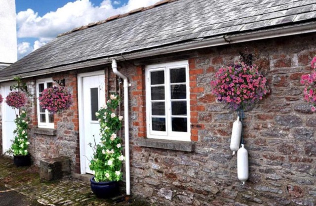 Holiday Home The Coombe