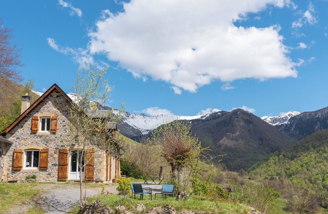 Maison de vacances 'Ty Sioul - Vue Montagne' avec vue sur la montagne, terrasse privée et Wi-Fi