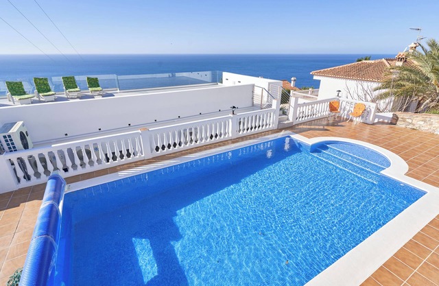 Maison de vacances 'Villa Infinite' avec vue sur la mer, Wi-Fi et climatisation