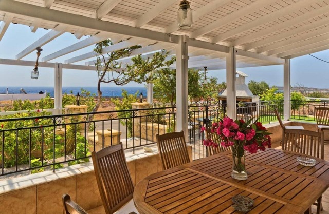 Maison de vacances 'Villa Ntora' avec vue sur la montagne, Wi-Fi et climatisation