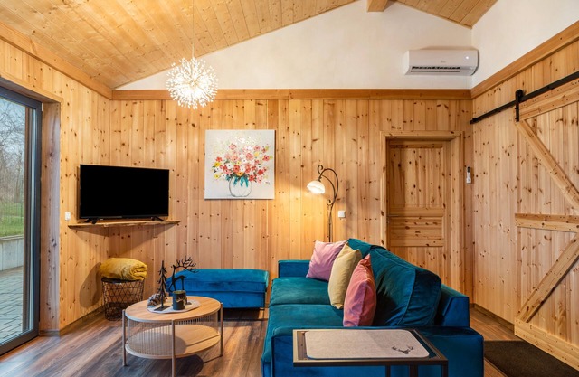 Maison de vacances 'Vogelsberger Zirbenstüberl' avec vue sur montagne, Wi-Fi et climatisation