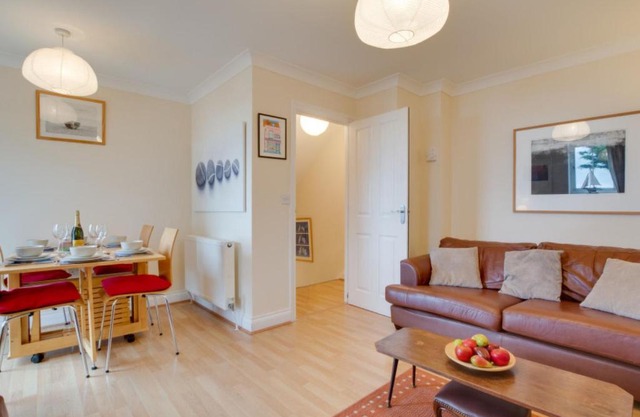 Holiday Home Whitepost