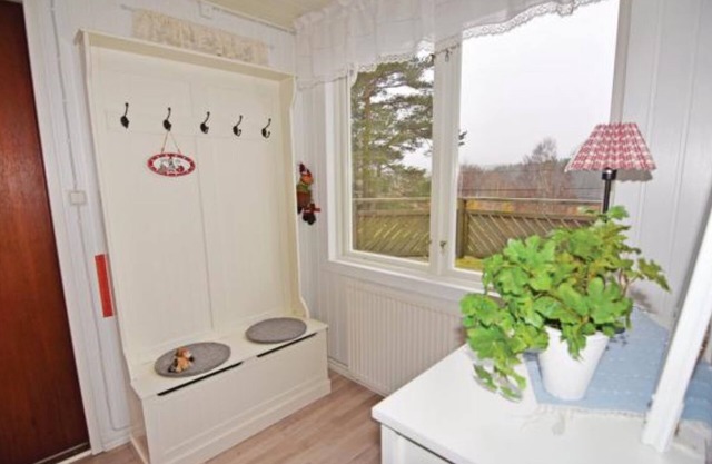 Maison de vacances avec vue panoramique sur le lac de Sannesjön