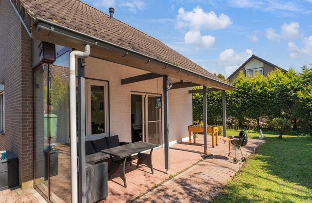 Holiday home with garden near German border