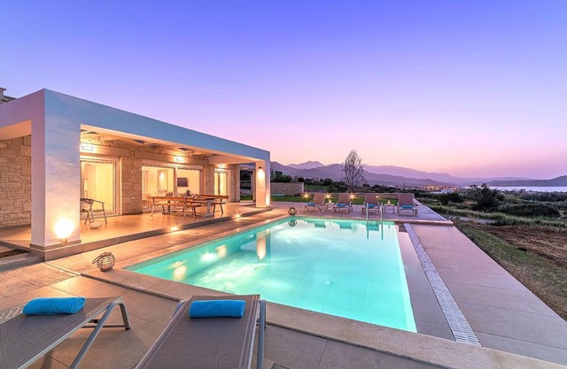 Maison de vacances Yeoryioupolis Kriti pour 1 - 24 personnes avec 8 chambres à coucher - Maison de v