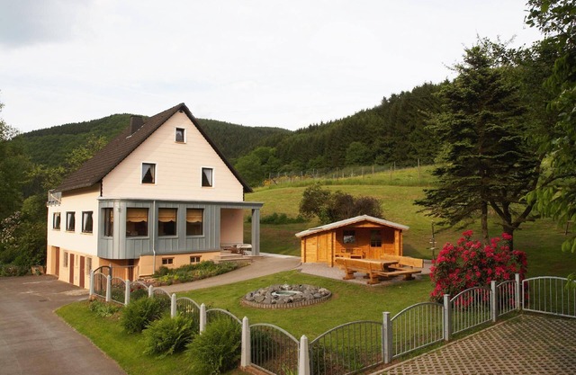 Maison de vacances Birresborn pour 6 - 12 personnes avec 6 chambres à coucher - Maison de vacances