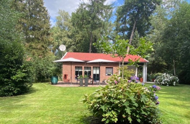 Maison de vacances à Uelsen avec grand jardin dans un beau calme