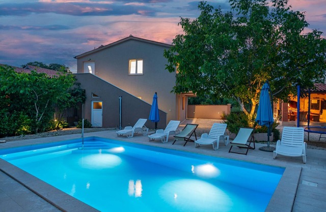 Maison de vacances Leone avec piscine privée