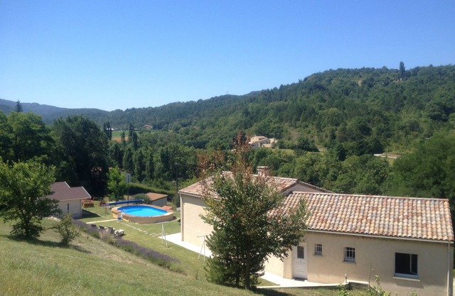 MAISON DE VACANCES Dans la Drôme provençale