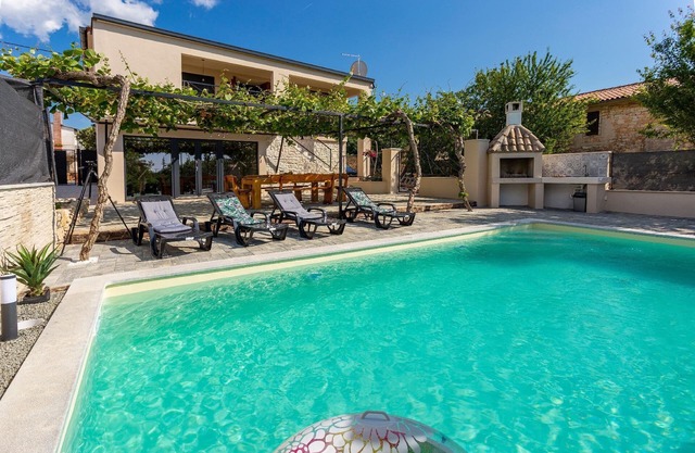 Maison de vacances Zminj pour 1 - 7 personnes avec 3 chambres à coucher - Maison de vacances