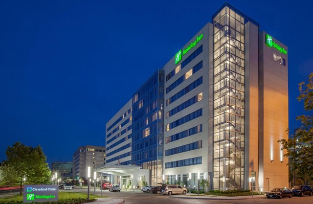 Holiday Inn Cleveland Clinic by IHG