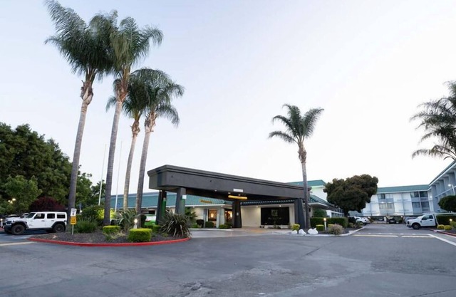 Holiday Inn Dublin-Pleasanton by IHG
