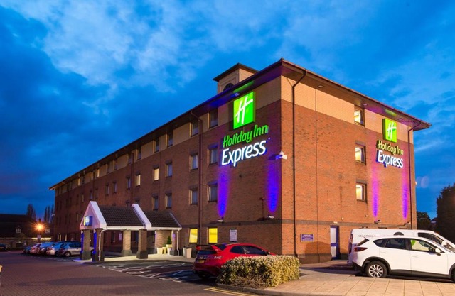 Holiday Inn Express Birmingham Oldbury by IHG