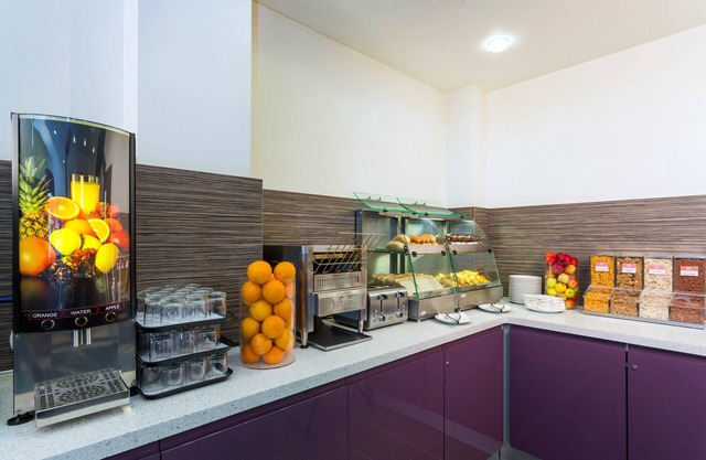 Holiday Inn Express Harlow by IHG
