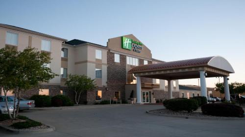 Holiday Inn Express Hotel & Suites Bloomington-Normal University Area by IHG