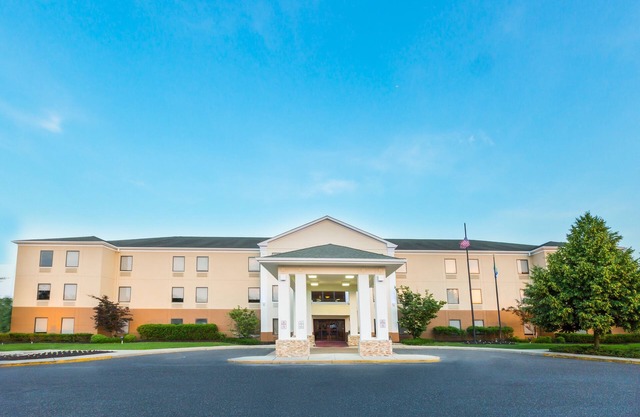 Holiday Inn Express Hotel & Suites Mt. Holly by IHG
