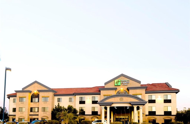 Holiday Inn Express Hotel & Suites Barstow by IHG