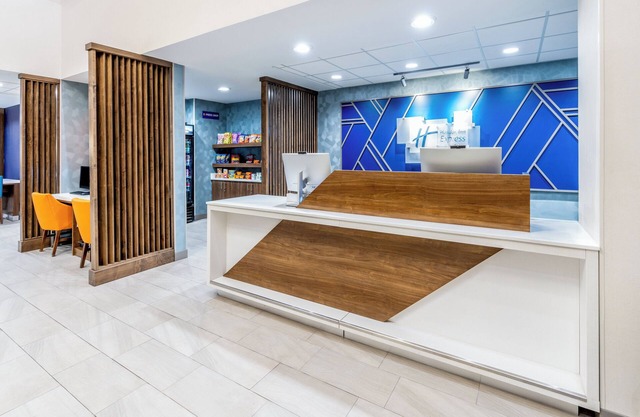 Holiday Inn Express Hotel & Suites - Cheyenne by IHG