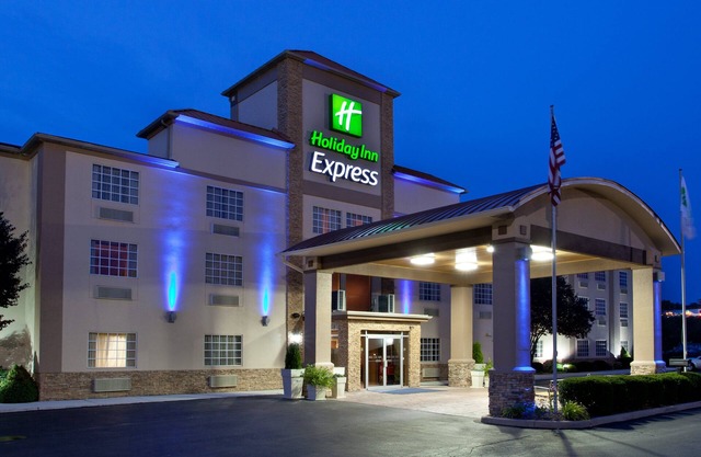 Holiday Inn Express Murrysville - Delmont by IHG