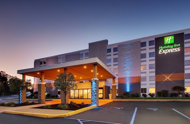 Holiday Inn Express Pittston - Scranton Airport by IHG