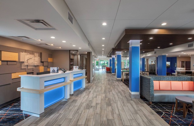 Holiday Inn Express And Suites Greenville - Taylors by IHG
