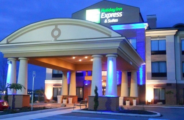 Holiday Inn Express & Suites Greensburg by IHG