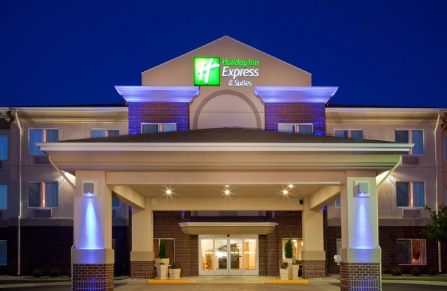 Holiday Inn Express & Suites Brookings by IHG