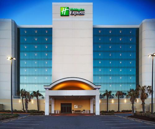 Holiday Inn Express & Suites VA Beach Oceanfront by IHG