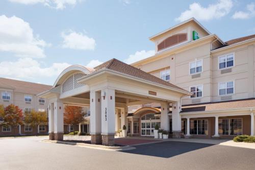 Holiday Inn Grand Rapids-Airport by IHG