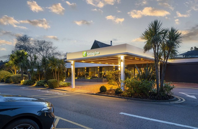 Holiday Inn Reading South M4 Jct11 by IHG
