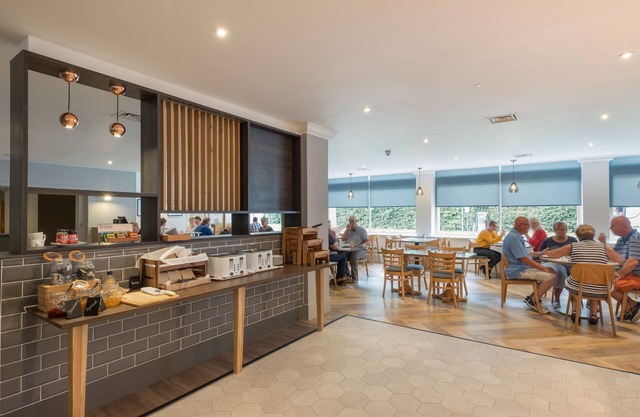 Holiday Inn Swindon by IHG
