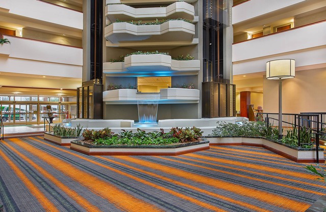 Holiday Inn University Plaza-Bowling Green by IHG
