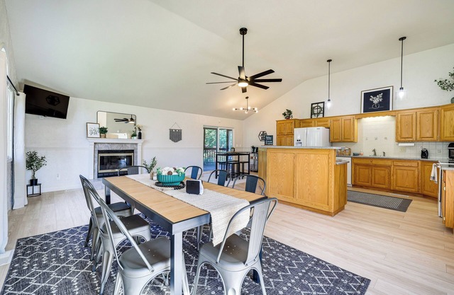 Holiday Island Home w/ Screened-In Deck & Fire Pit