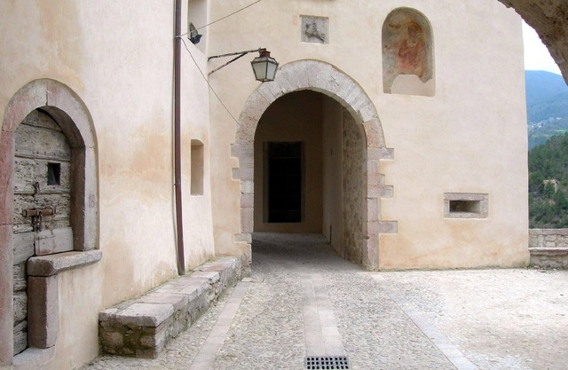 Maison de vacances Sant'Anatolia di Narco pour 2 - 6 personnes avec 2 chambres à coucher - Château/c