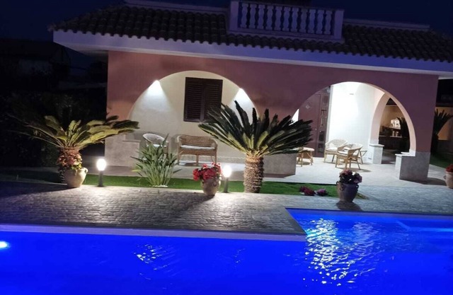 Maison avec piscine à quelques mètres de la mer