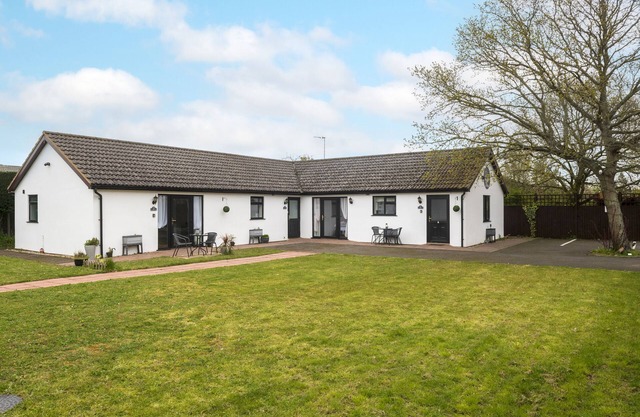 Holiday Lodges just 1 mile from Southwold with ample parking and garden area.