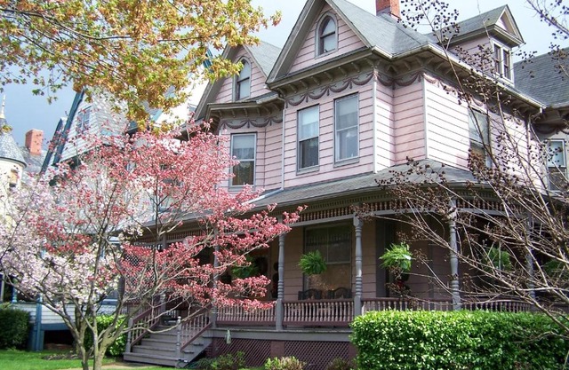Hollerstown Hill Bed and Breakfast
