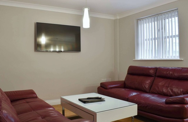 3 bedroom accommodation in Bower Hinton