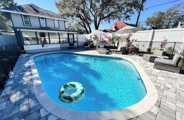 Hollingsworth Pool Home