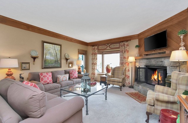 HOLLY 2 WPM: 1 BR / 1 BA condo à Blowing Rock, 4 personnes