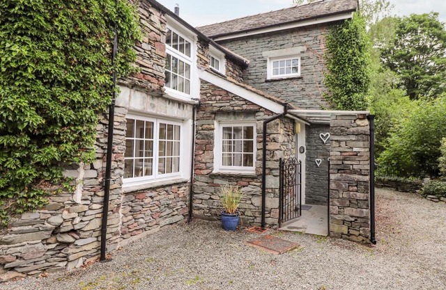 Holly Cottage