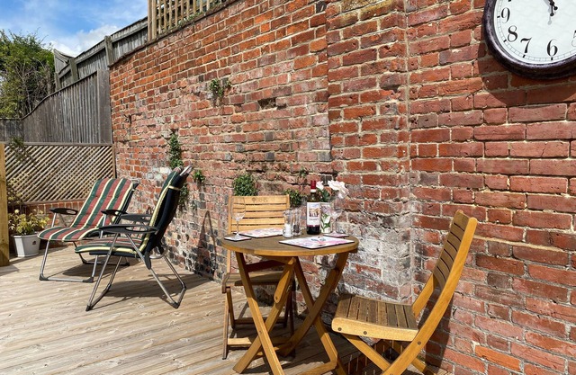 Holly Cottage, FRAMLINGHAM