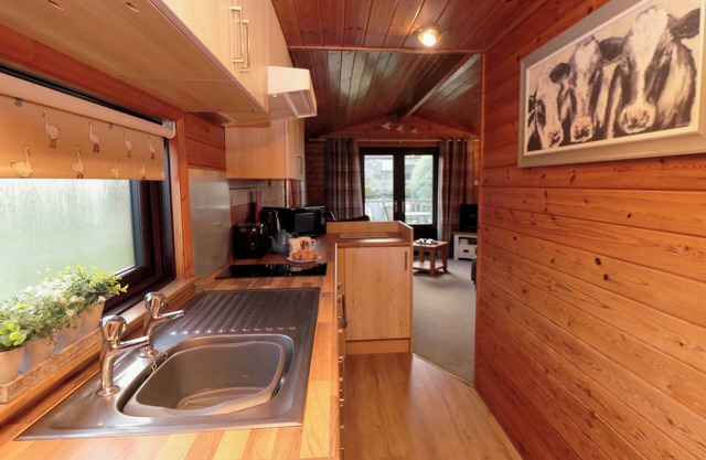 Holly Lodge